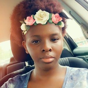 Meet your Posher, Sarrah